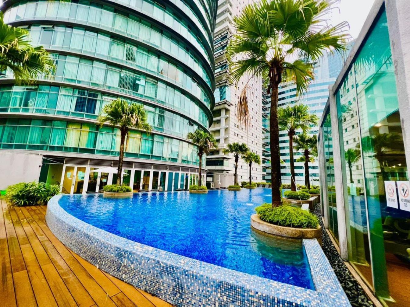 Vortex Klcc By Cozy White *