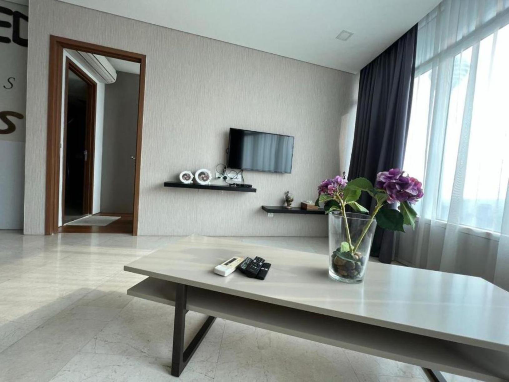 Apartment Vortex Klcc By Cozy White *